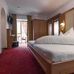 Hotel Alpina Ischgl
