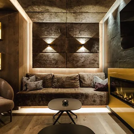 Hotel Alpina 4*