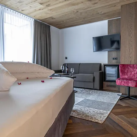 Hotel Alpina Ischgl