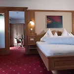 Hotel Alpina 4*