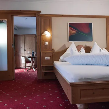 Hotel Alpina 4*